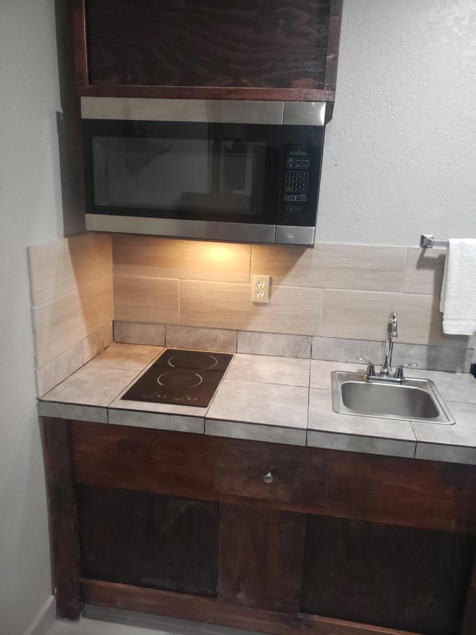 Village Inn Cotulla Ngoại thất bức ảnh