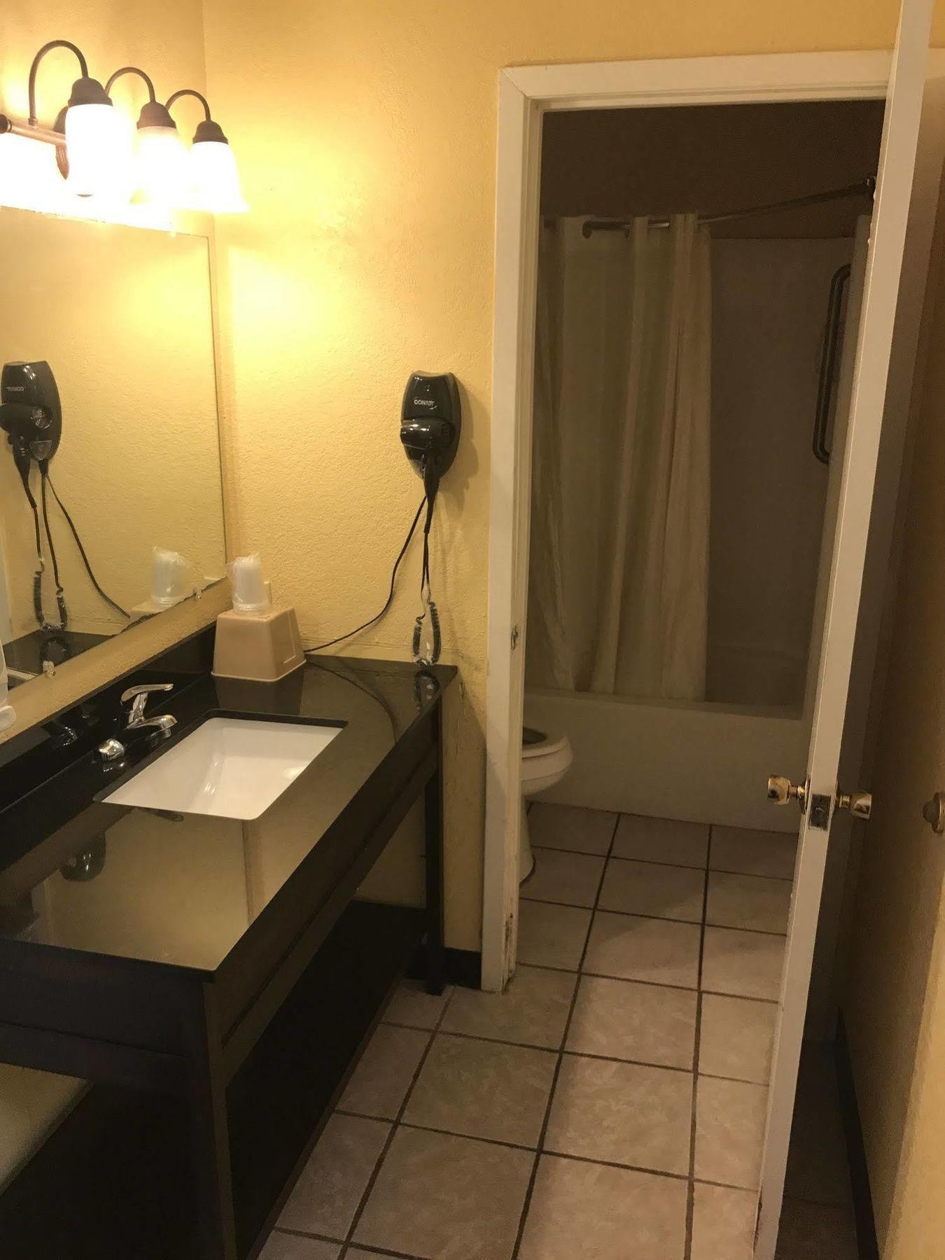 Village Inn Cotulla Ngoại thất bức ảnh