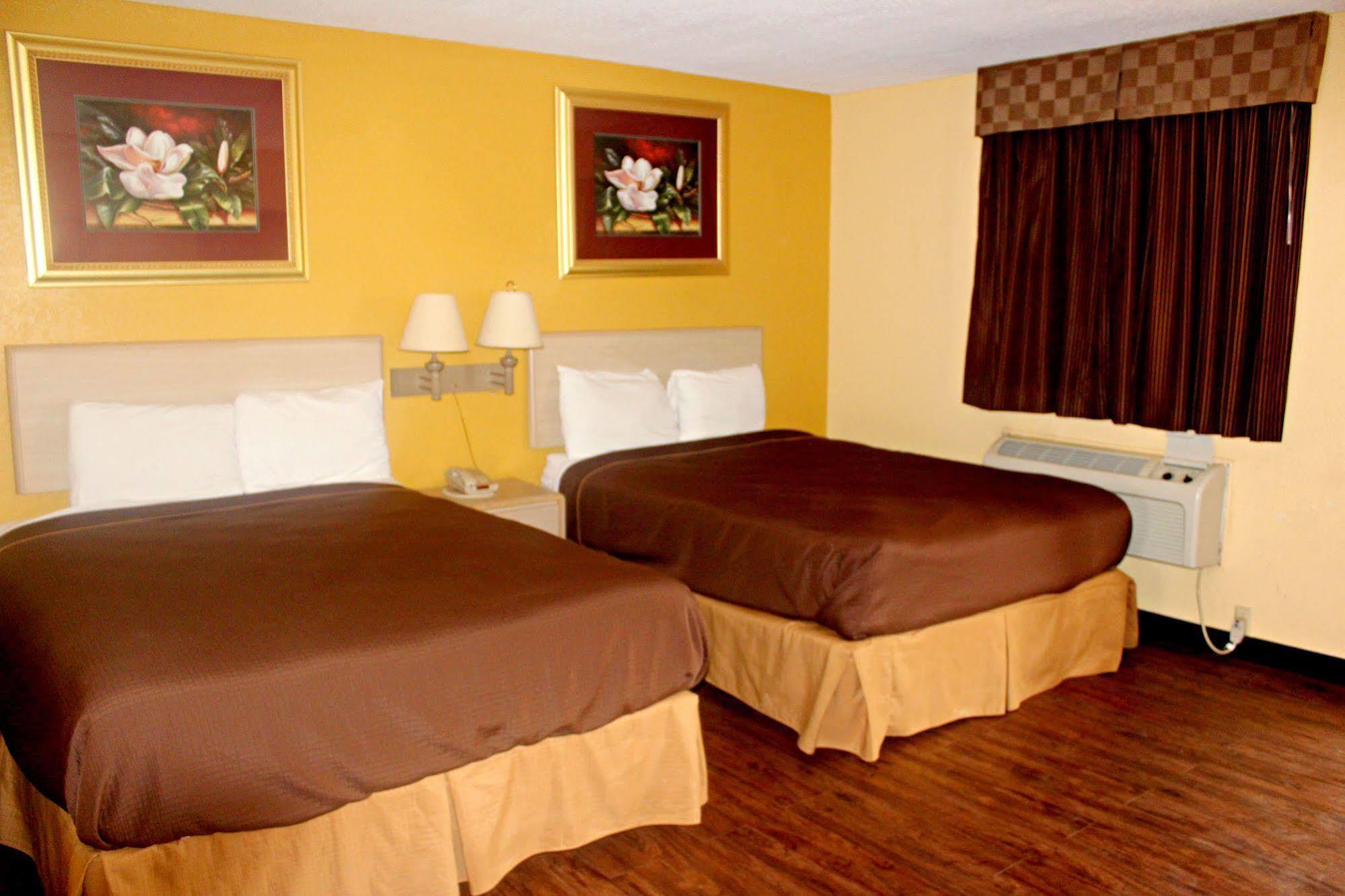 Village Inn Cotulla Ngoại thất bức ảnh