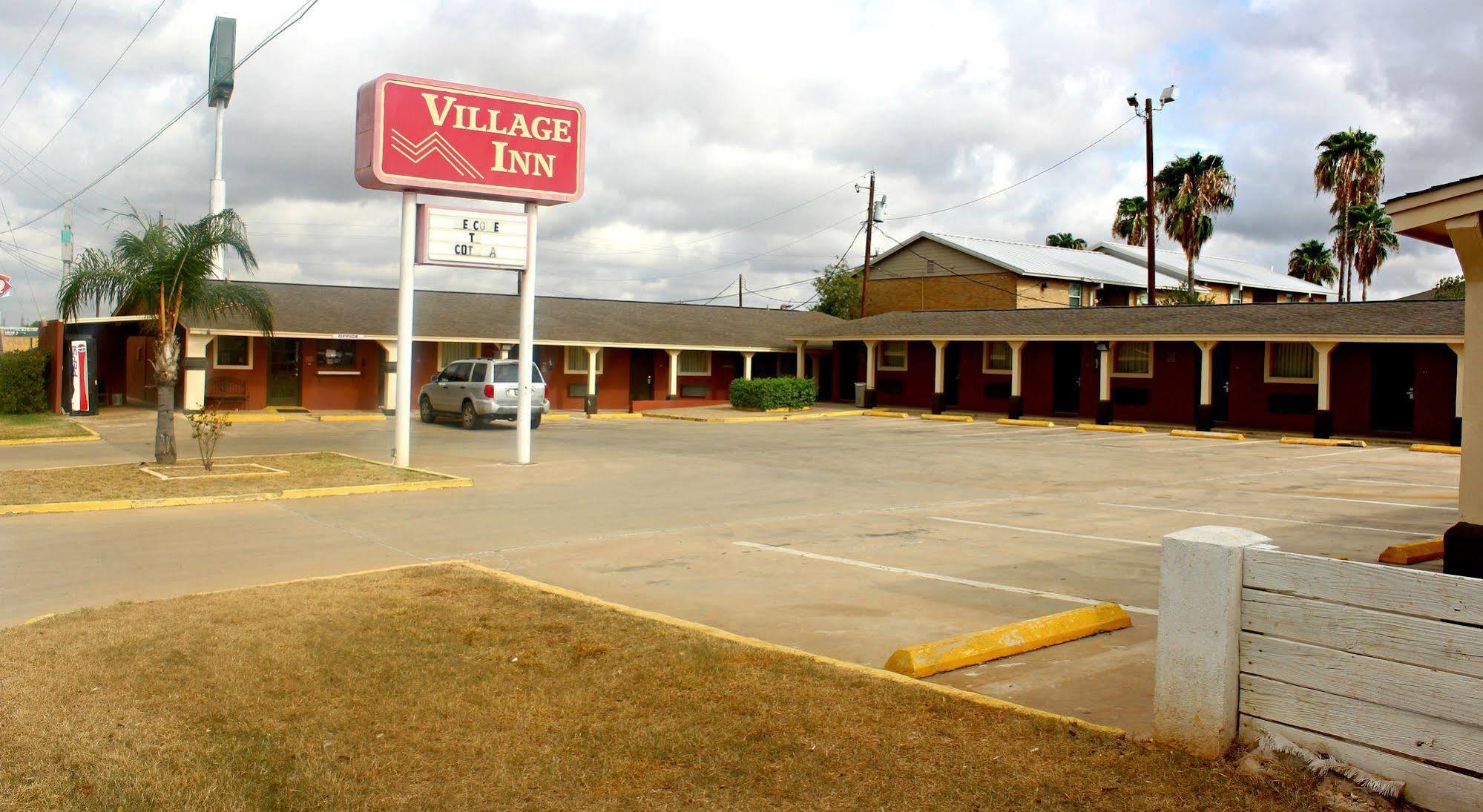 Village Inn Cotulla Ngoại thất bức ảnh