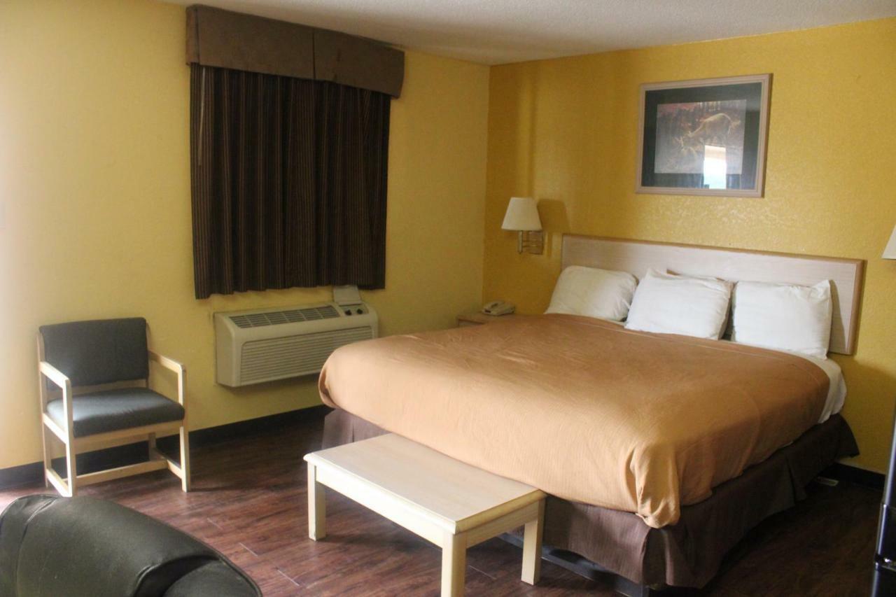 Village Inn Cotulla Ngoại thất bức ảnh